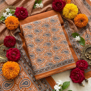 জয়পুরি প্যাটেল থ্রিপিস